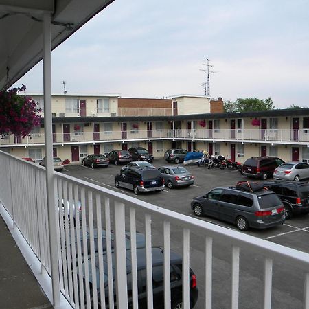 Fairway Inn By The Falls Niagara Falls Exterior photo